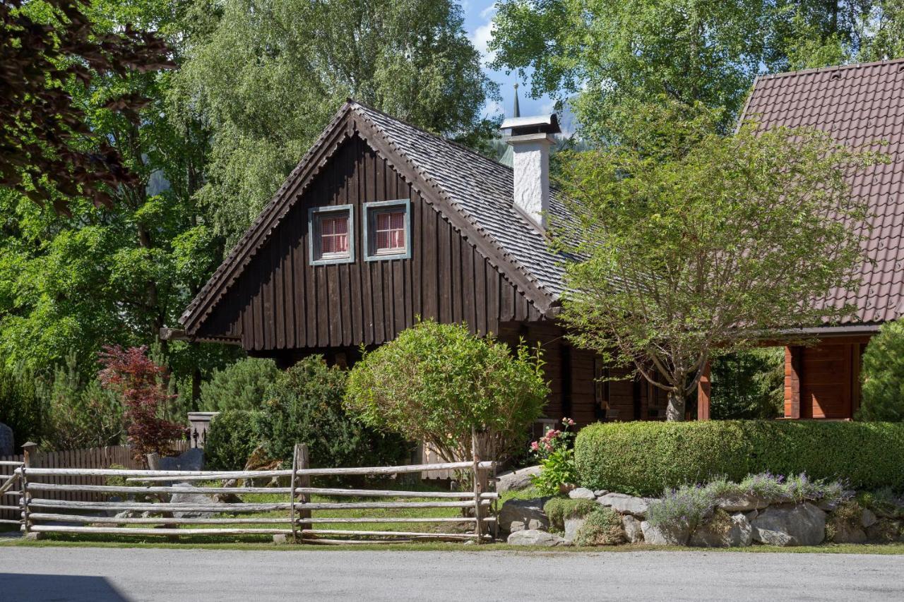 Das Dorf In Der Stadt Schladming Exterior foto